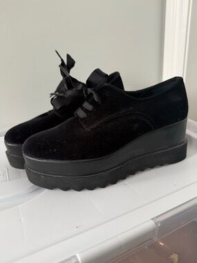Black Velvet Platform Lace-Up Oxfords